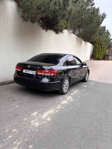 Hyundai Sonata-6