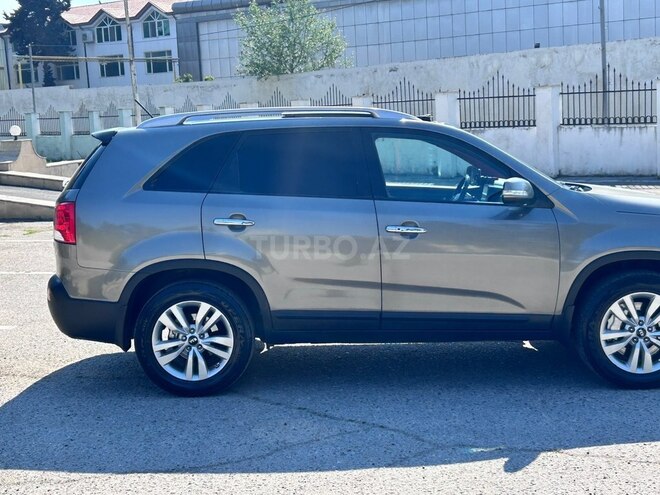 Kia Sorento-4