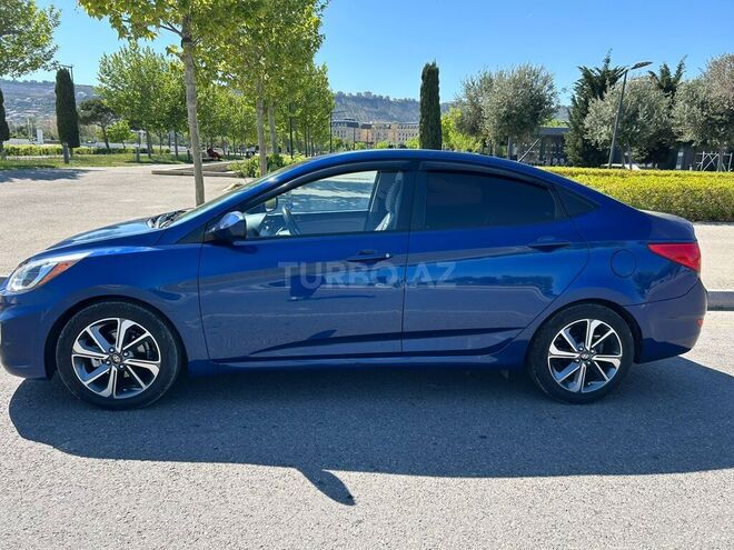 Hyundai Accent-3