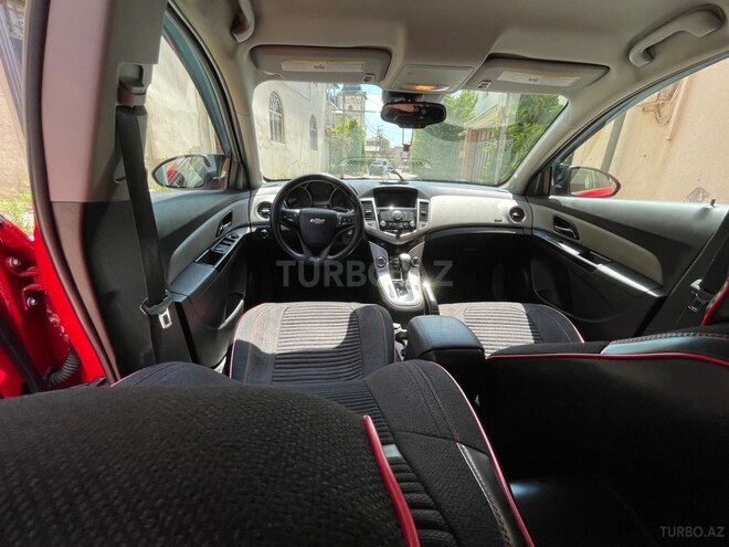 Chevrolet Cruze-10