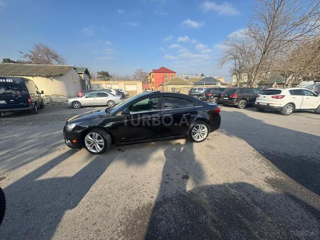 Chevrolet Cruze-12