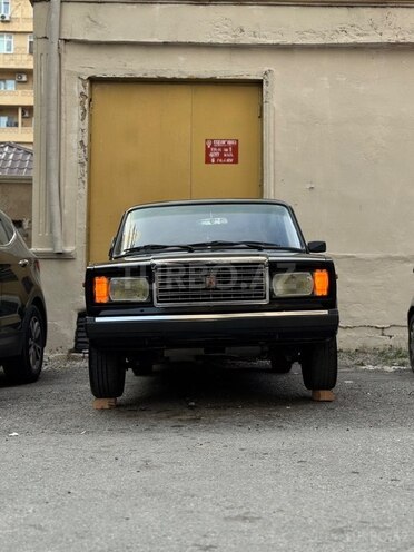 LADA (VAZ) 2107-1