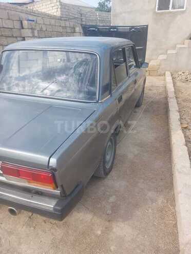 LADA (VAZ) 2107-2