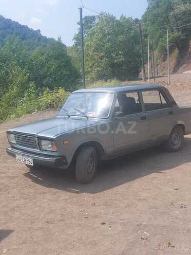 LADA (VAZ) 2107-1