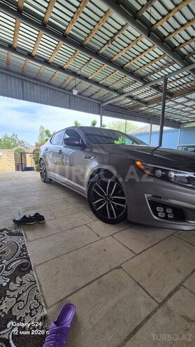 Kia Optima-3
