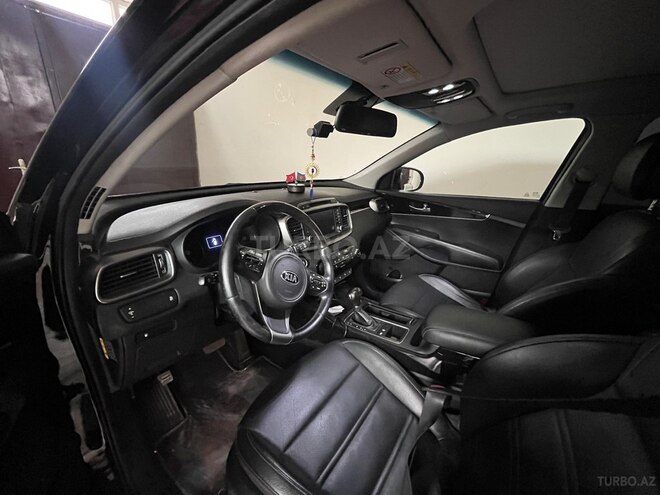 Kia Sorento-4