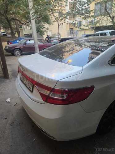 Hyundai Azera-5