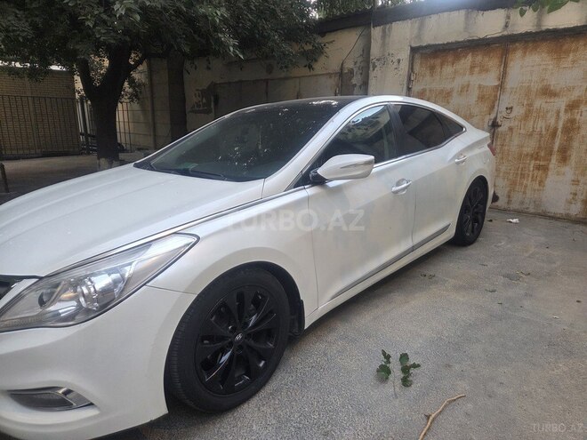 Hyundai Azera-9