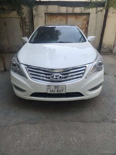 Hyundai Azera-10