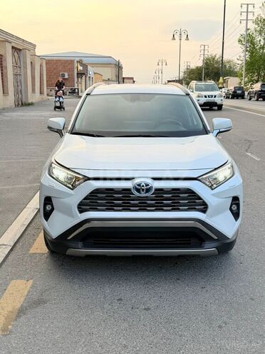 Toyota RAV4-11