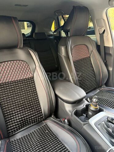 Toyota RAV4-10
