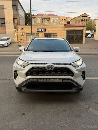 Toyota RAV4-9