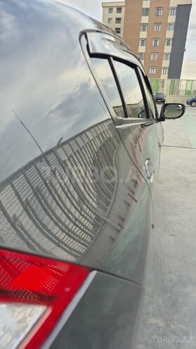 Honda Insight-4
