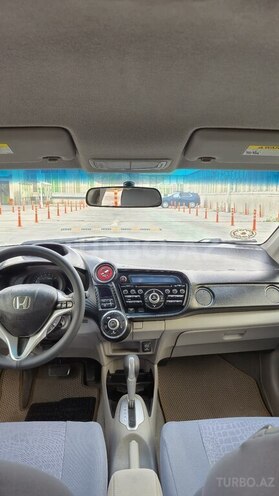 Honda Insight-5