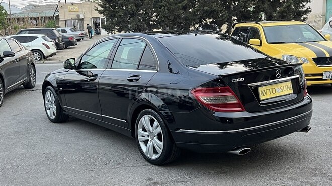 Mercedes C 280-11