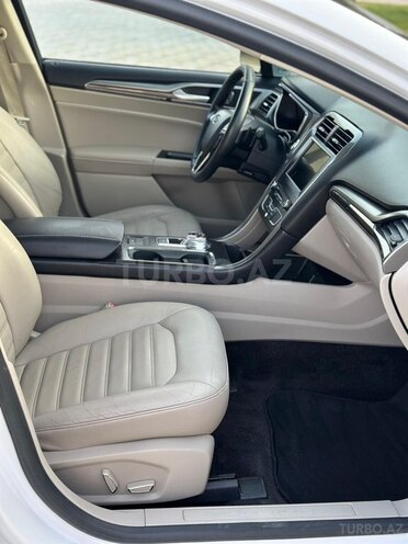 Ford Fusion (North America)-13