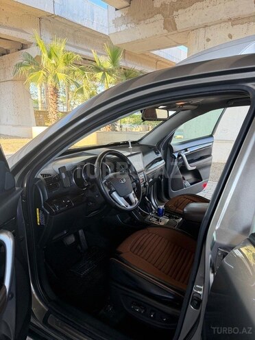 Kia Sorento-14