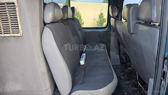Ford Transit-13