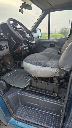 Ford Transit-11