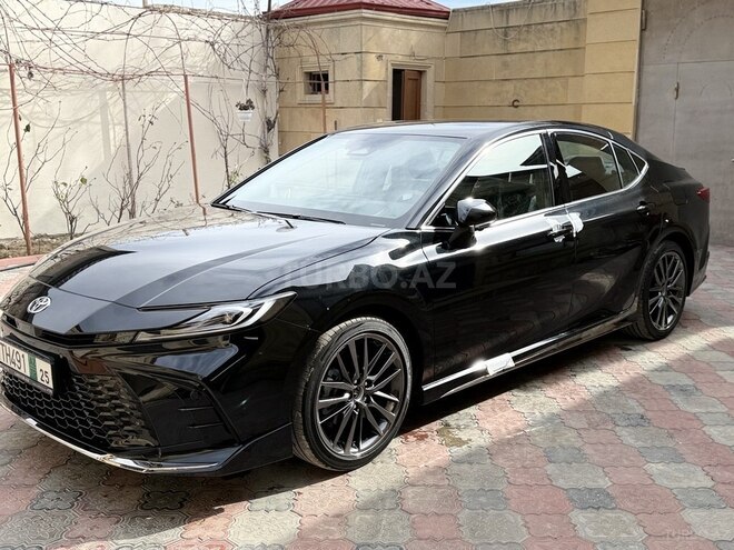 Toyota Camry-5