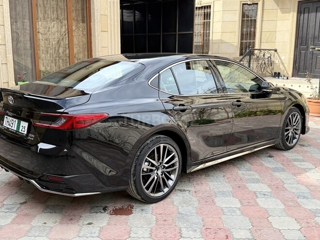 Toyota Camry-6