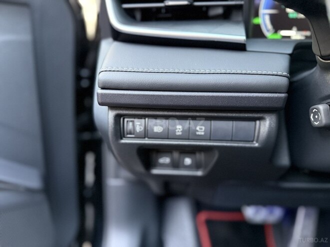 Toyota Camry-11