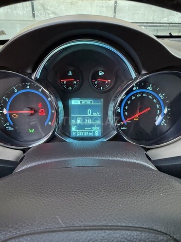 Chevrolet Cruze-14