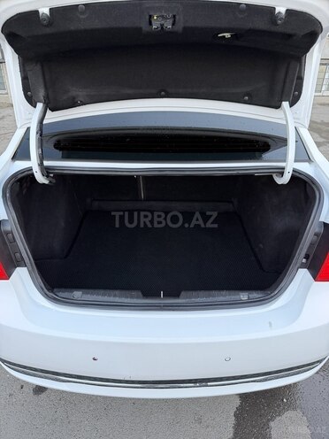 Chevrolet Cruze-12