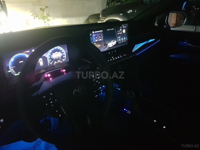 Toyota Camry-16