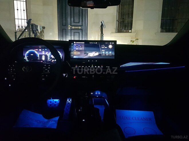 Toyota Camry-17