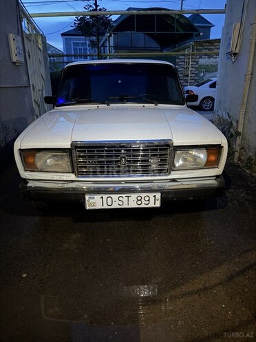 LADA (VAZ) 2107-1