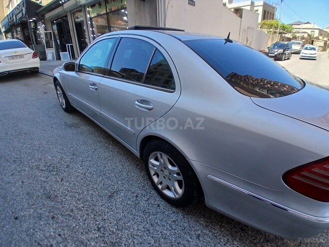Mercedes E 320-7