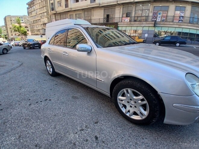 Mercedes E 320-5