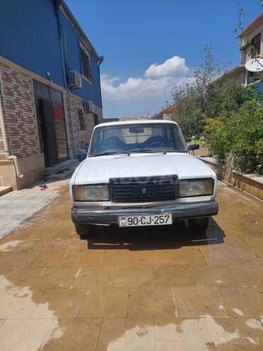 LADA (VAZ) 2107-1