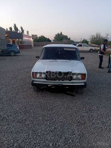 LADA (VAZ) 2107-1