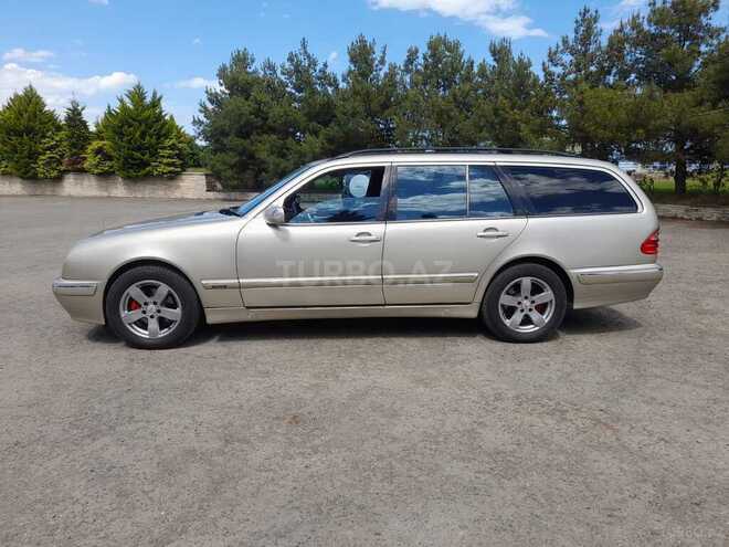 Mercedes E 220-6