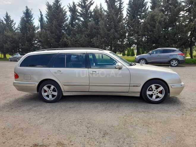 Mercedes E 220-7