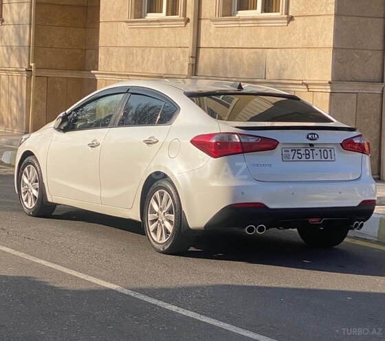 Kia Cerato-3