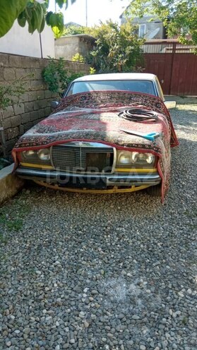 Mercedes 200 D-8