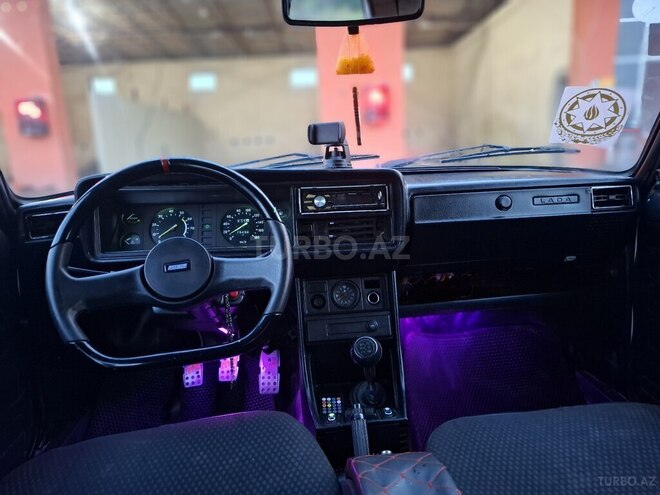 LADA (VAZ) 2107-2