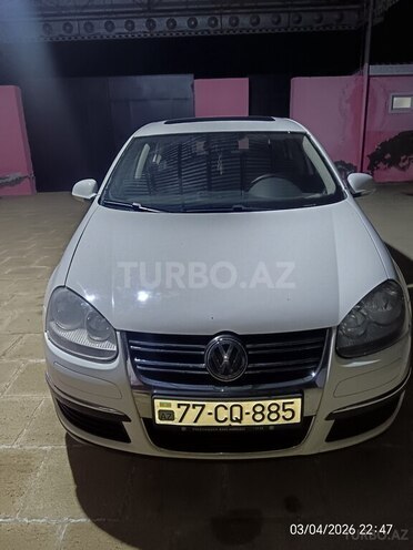 Volkswagen Jetta-1