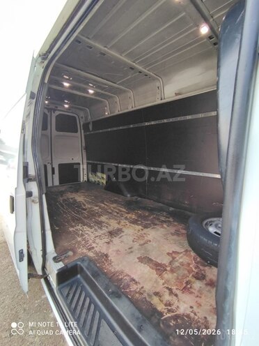 Ford Transit-6
