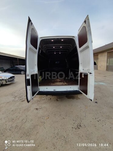 Ford Transit-7
