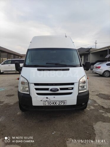 Ford Transit-1