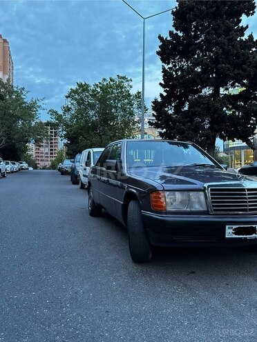 Mercedes 190-3