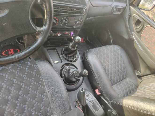 Chevrolet Niva-10
