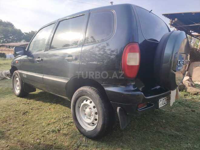 Chevrolet Niva-3