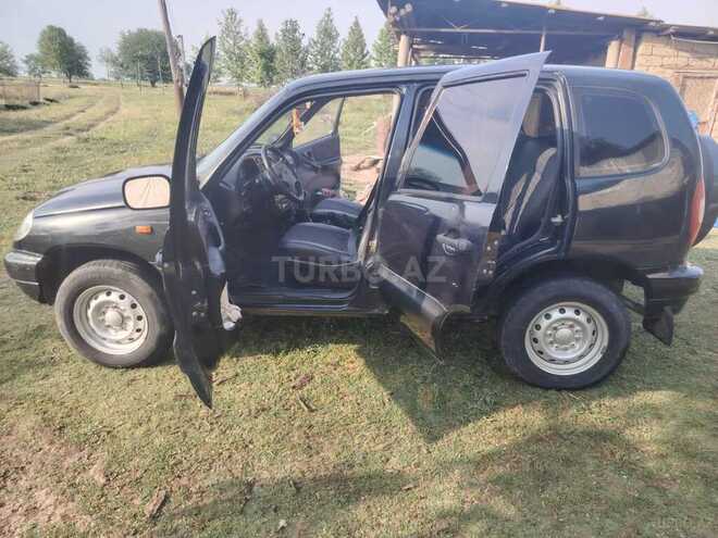 Chevrolet Niva-6