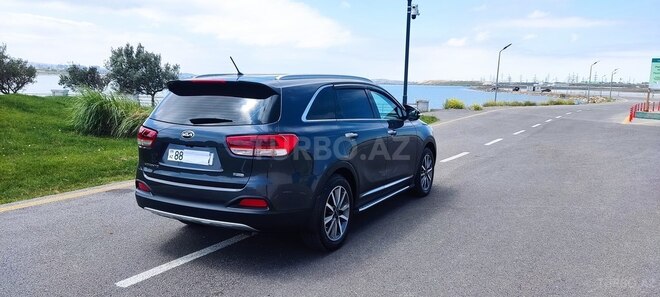 Kia Sorento-4