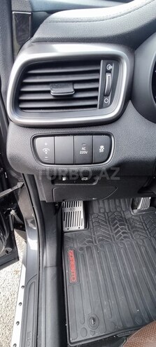 Kia Sorento-9